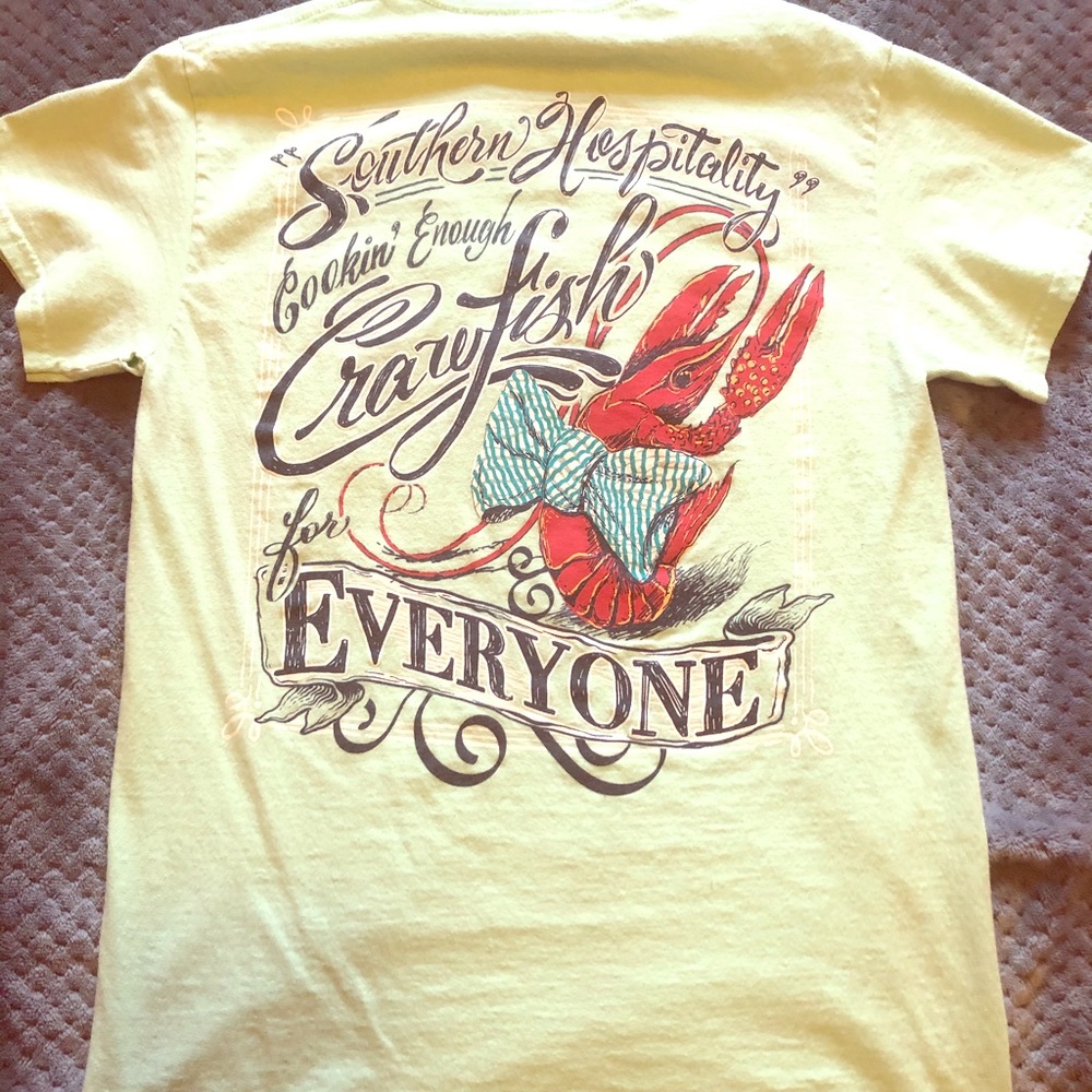 Women’s Southern vines original T-shirt